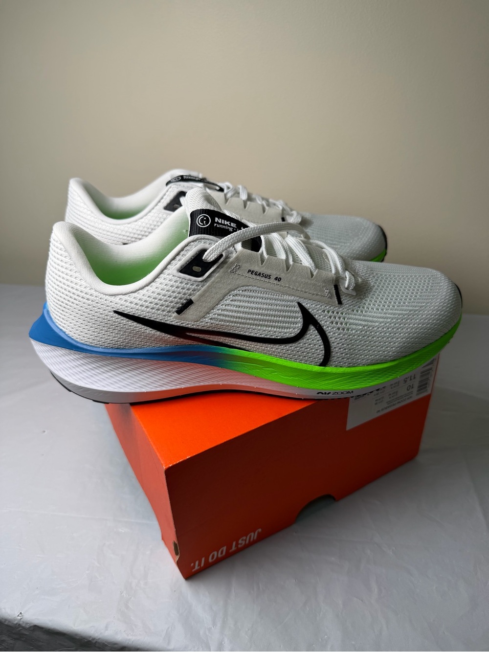 Nike Air Zoom Pegasus 40 Men’s - NEW Size 10 men’s 11 Women No Box top
